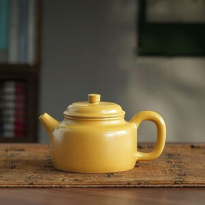 ẤM HOÀNG KIM CHU NÊ ĐỨC TRUNG