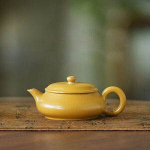 ẤM HOÀNG KIM CHU NÊ MINH LƯ