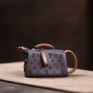 ẤM TỬ NÊ LUÔN VUI TƯƠI